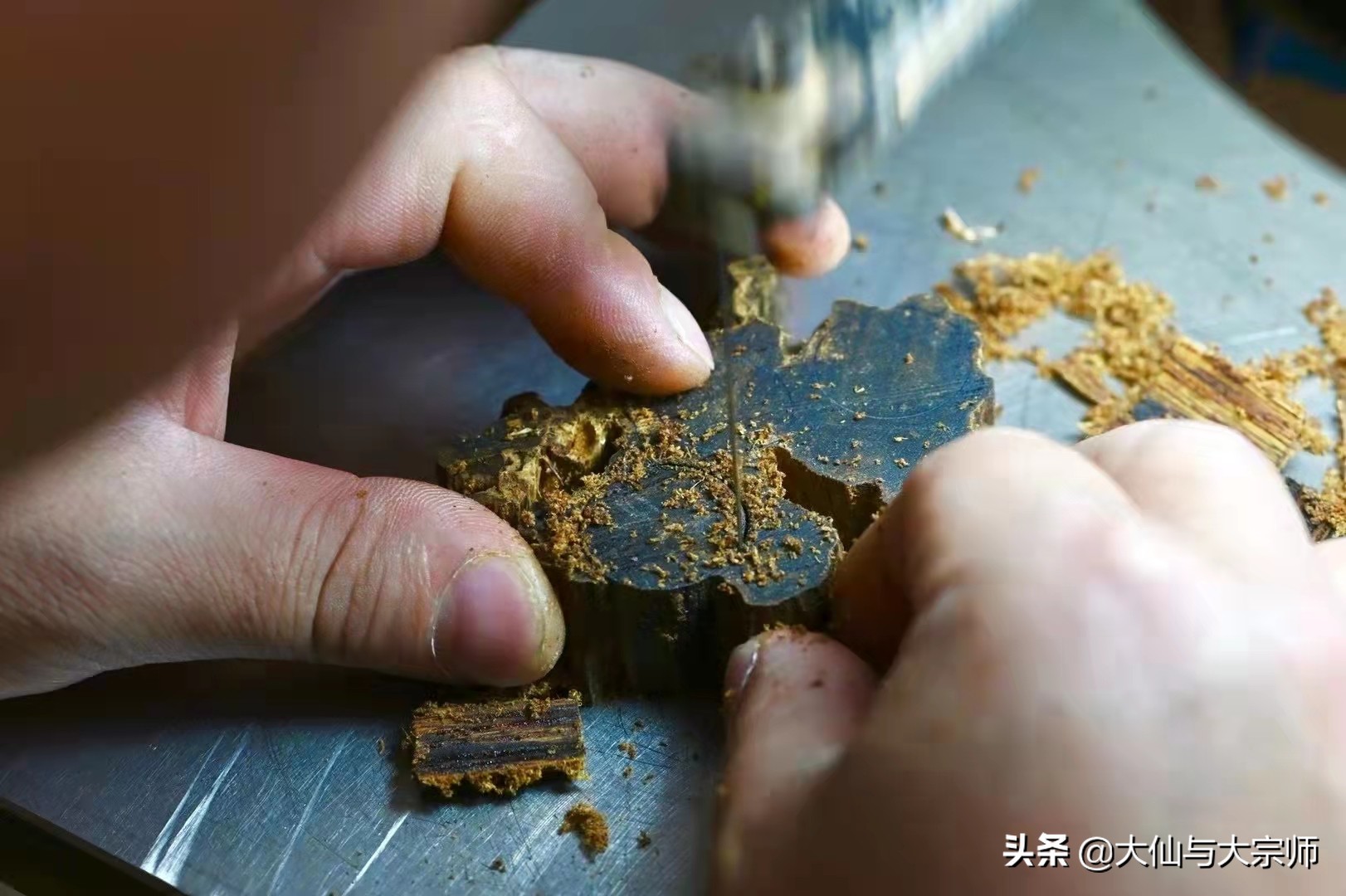 1串43克的绿奇楠手串目前价位多少,100元左右的奇楠手串是真的吗