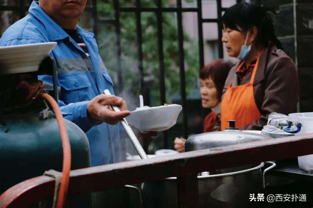 在西安,你一定要逛一次万寿路的早市