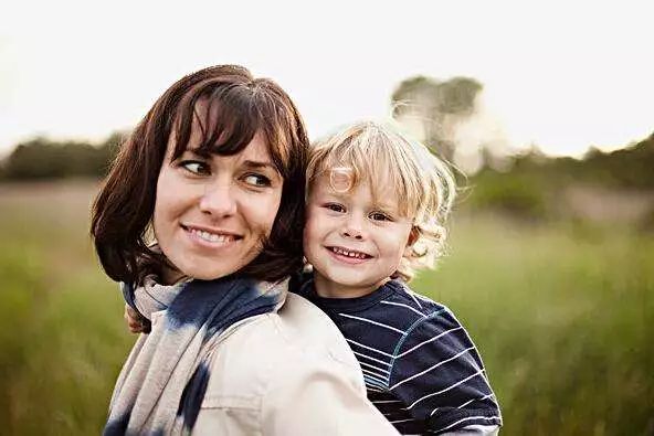 孩子总是不让关门害怕是怎么回事,孩子反锁门还有哪些解决办法