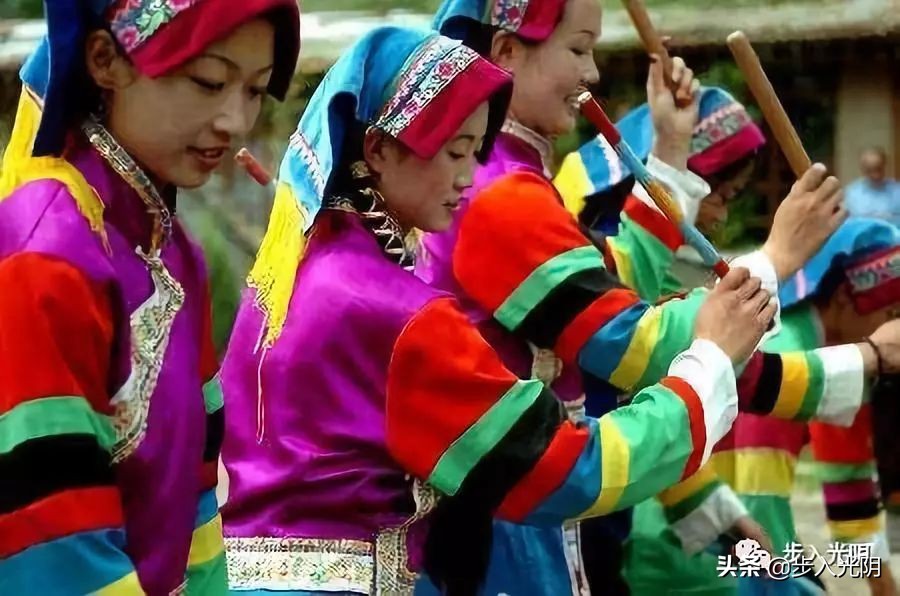 土族的青稞酒（文：梁怀玉）