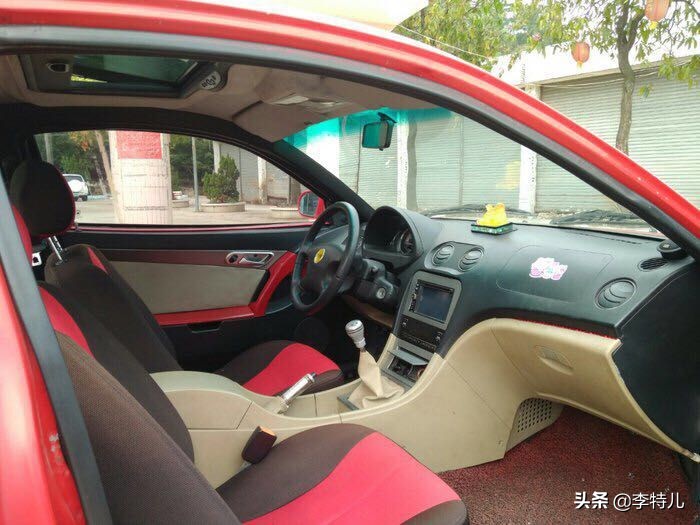 街头偶遇顶级跑车,国内街头罕见的超跑