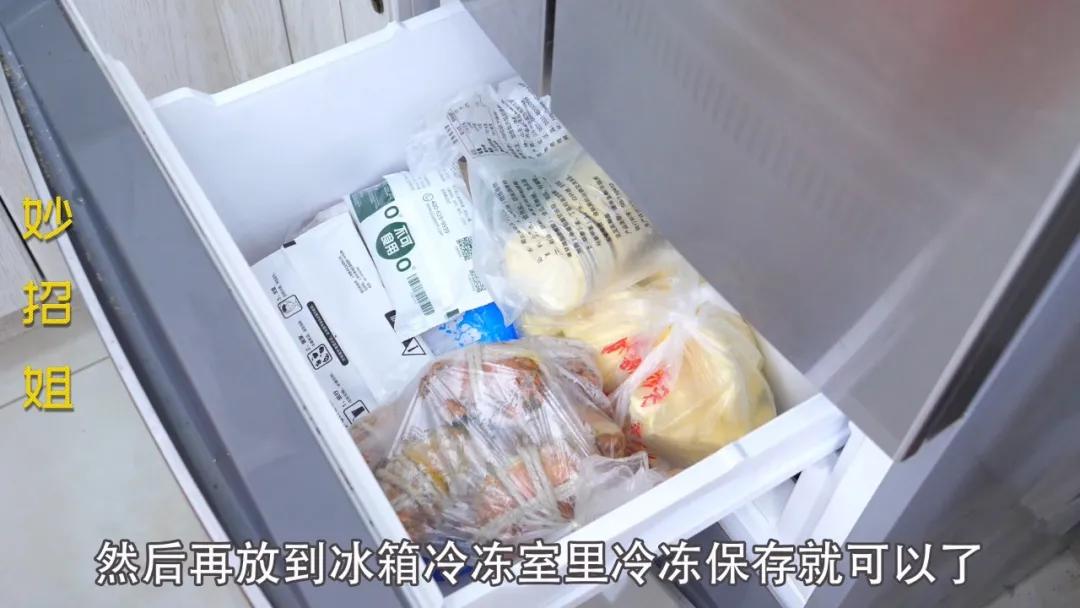 卖螃蟹怎么存放活得更久,蟹农是怎么保存螃蟹的