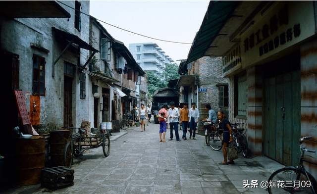 余华第七天中的荒诞,余华笔下的小人物