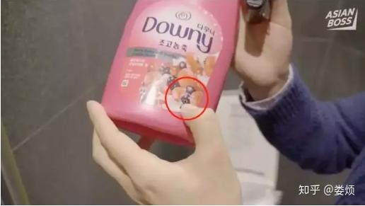 又是优衣库!拿什么保护你,曝光在*拍偷**镜头下的女孩儿们?