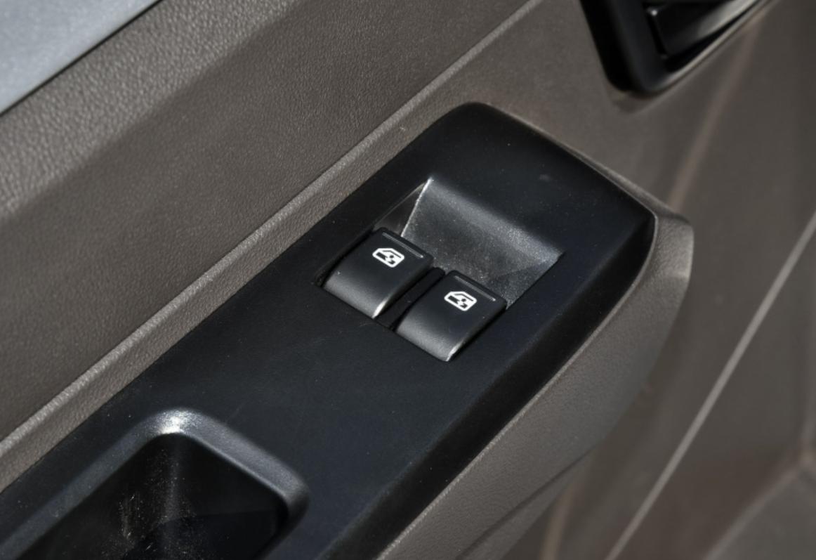 五菱荣光新卡双排国五价格,最新发布五菱荣光新卡双排