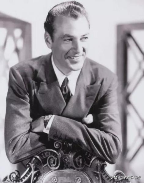 卡地亚蓝气球和坦克哪个贵,卡地亚蓝气球坦克