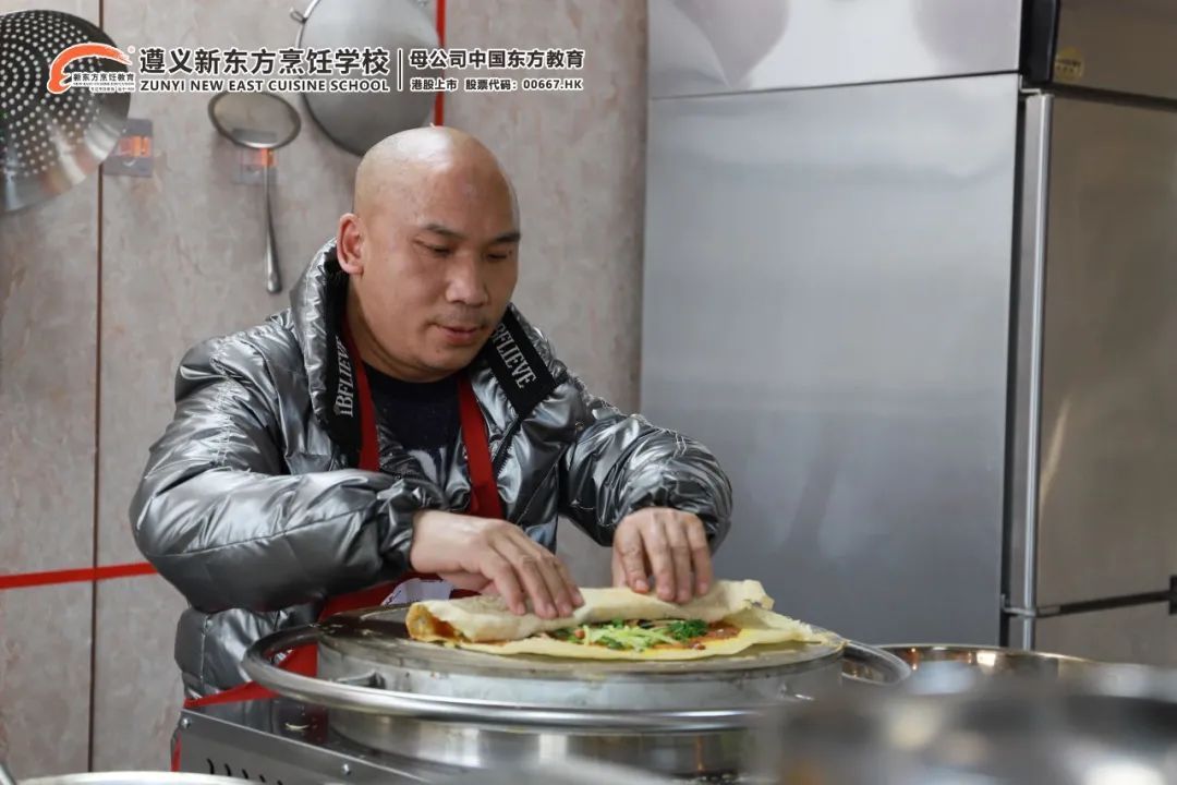 热门小吃创业零基础教学特色小吃,学校门口便宜又实惠又火爆的小吃