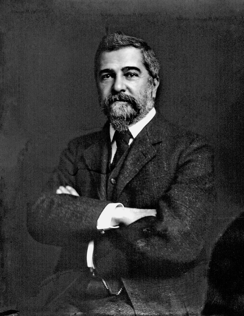 爱马仕创始人家族,爱马仕家族成员三个分支