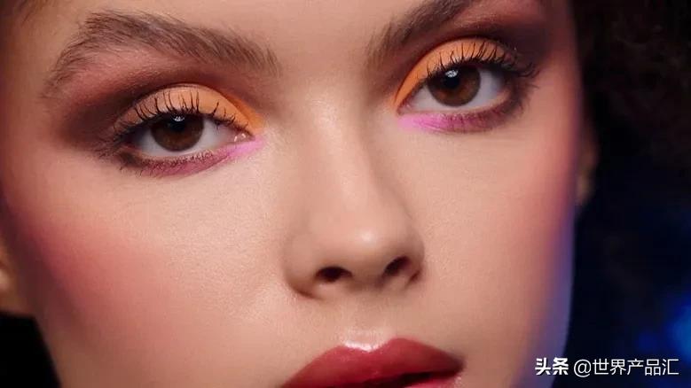 迪奥2023圣诞限定彩妆,迪奥2018限定彩妆图片