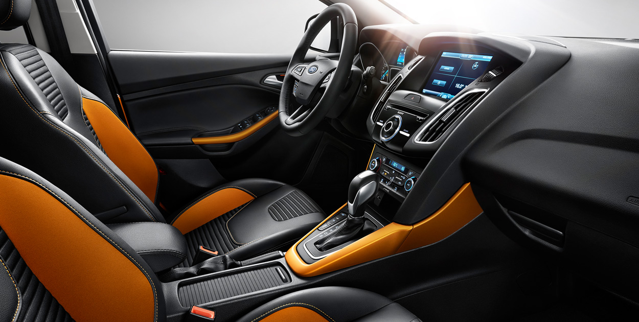 小贾买了一辆福克斯,开了两年听听她怎么评价这车