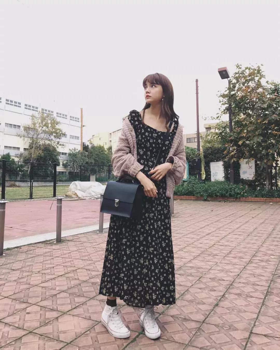 小众印花穿出时髦感,印花气质高级感