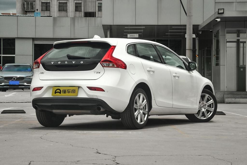 沃尔沃v40动力抖动,二手沃尔沃v40油耗