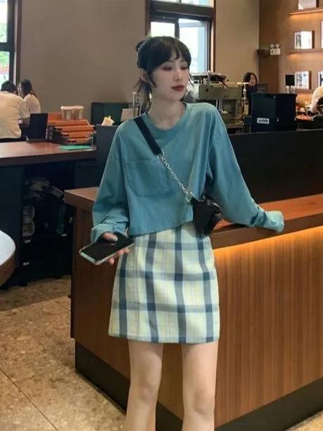 时尚卫衣穿搭技巧,最简单的卫衣穿搭