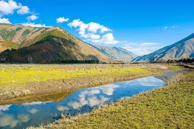 国庆旅游稻城亚丁自驾游最佳路线,国庆川西稻城亚丁风景区一日游