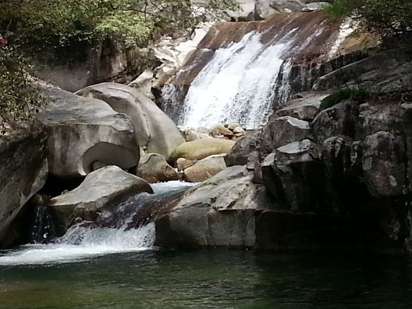 被誉为中国最美的古村落,徽州婺源风光