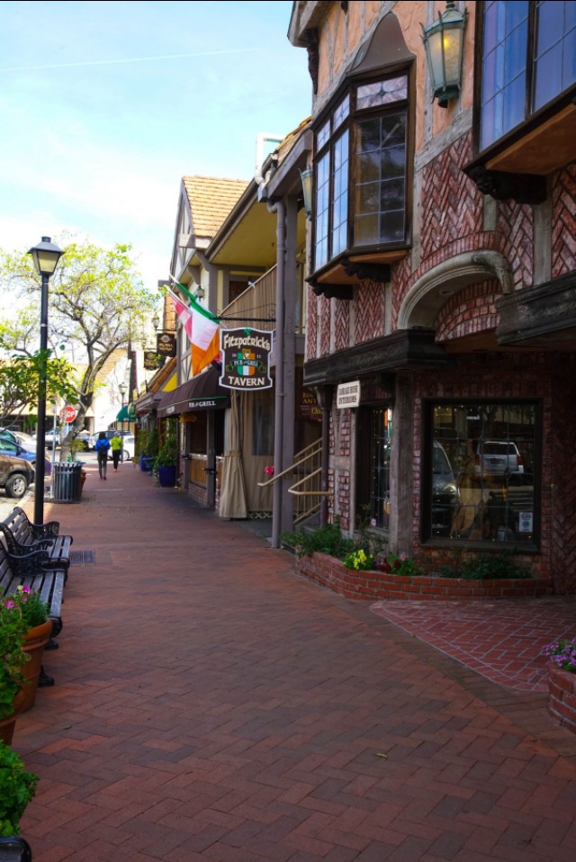 美国加州丹麦小镇,美国加州西雅图小镇