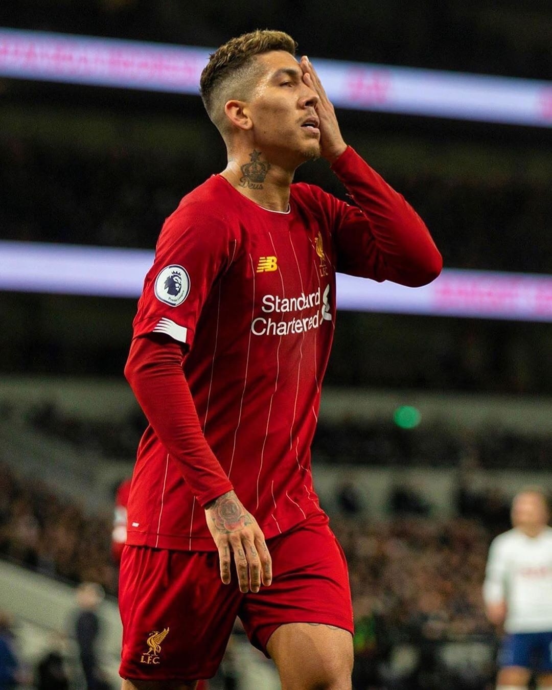 詹俊解说利物浦菲尔米诺,菲尔米诺捂眼