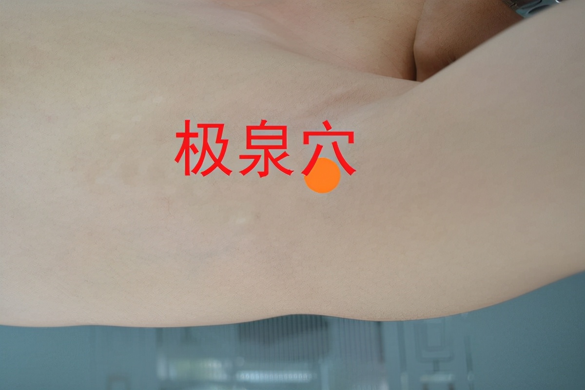 为什么别人腋下不黑,为什么有人腋下只有几根毛