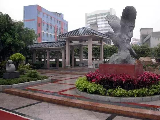 这所民校近年成绩体现了“低进高出，高进优出”的超强加工能力