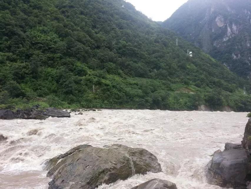 贡山到福贡几个小时,福贡到贡山有班车吗