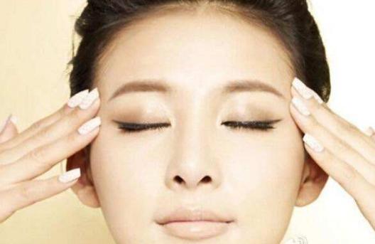 去眼袋淡细纹用哪款眼霜好,40-50岁祛眼袋眼霜推荐