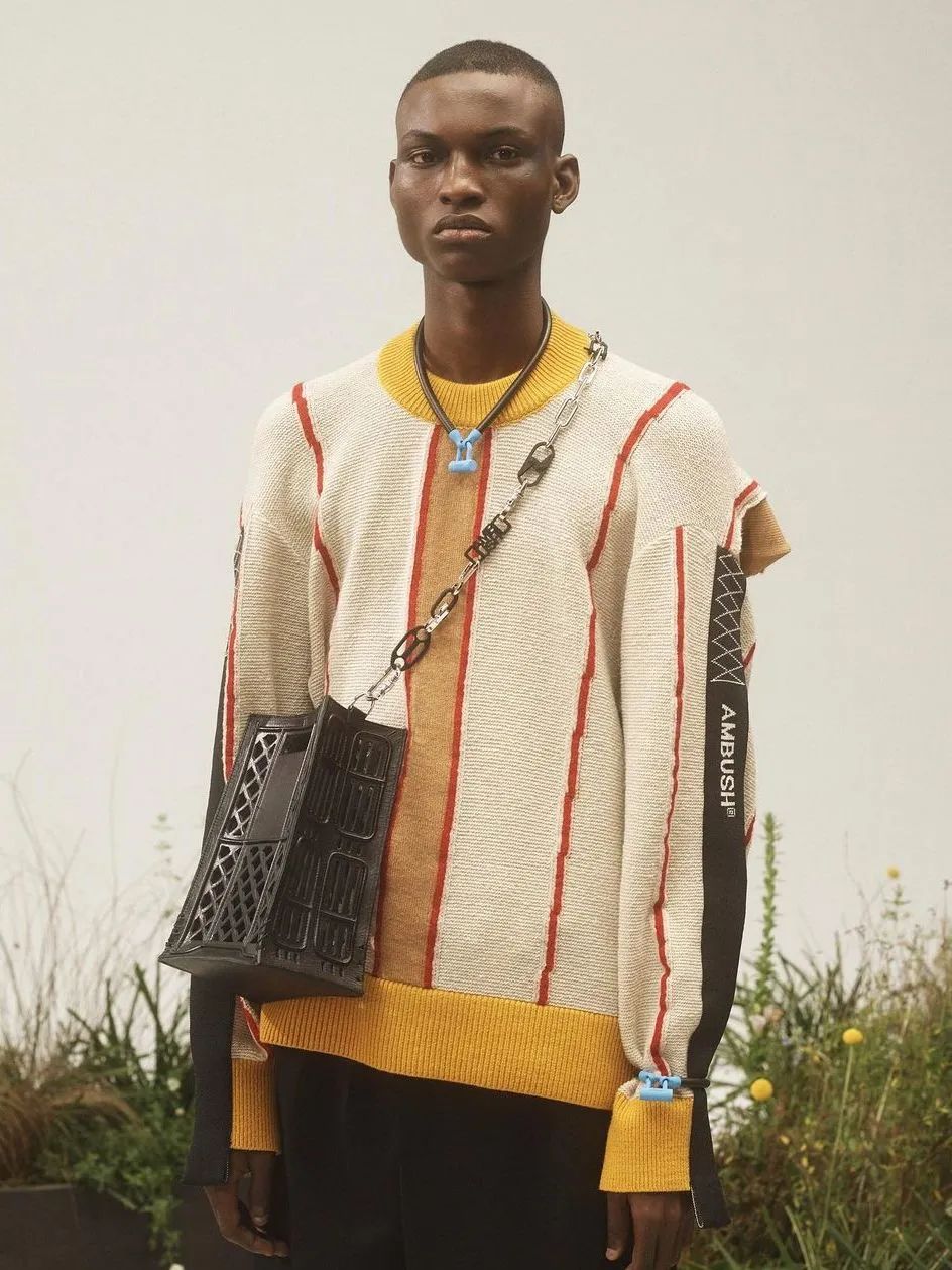 欧阳娜娜同款潮流品牌,欧阳娜娜同款联名卫衣