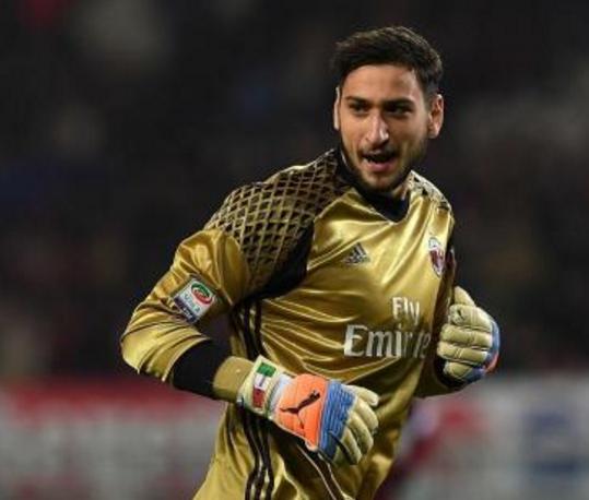 谁能挡得住姆巴佩,足坛收入榜姆巴佩超越梅罗