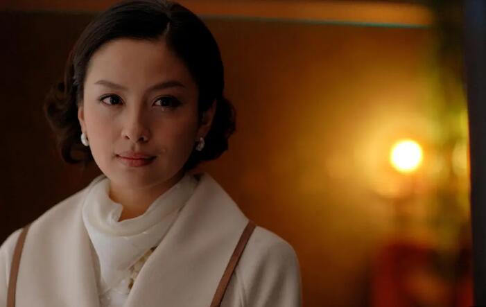 丈夫提出离婚聪明的女人怎么做,丈夫不爱了有头脑的女人会怎么做