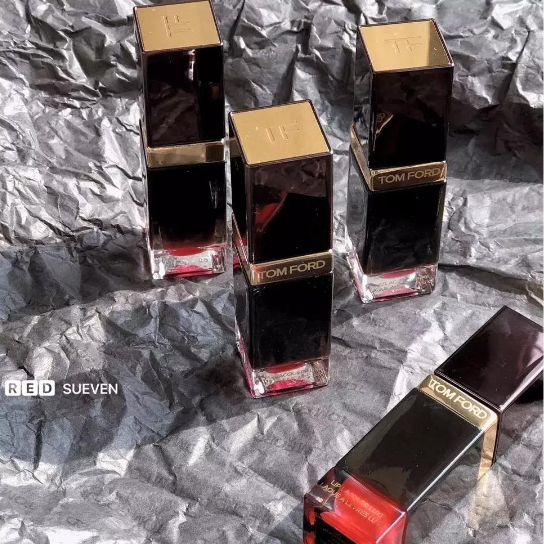 玫红色调的口红推荐,适合夏季的正红色口红