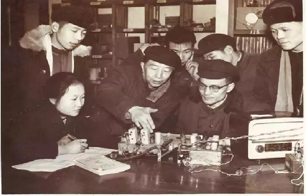 追忆中国第一代业余无线电元老之一詹申伯（BA4AF）