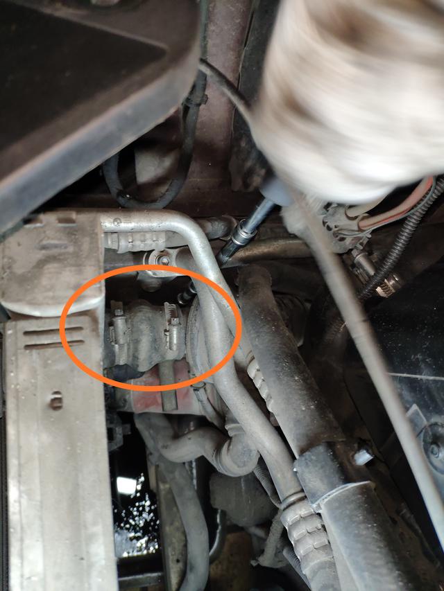 18年宝马gt水泵,8代gti水箱漏水