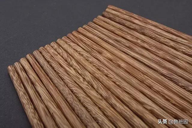 鸡翅木扫帚有何寓意,鸡翅木醒狮寓意