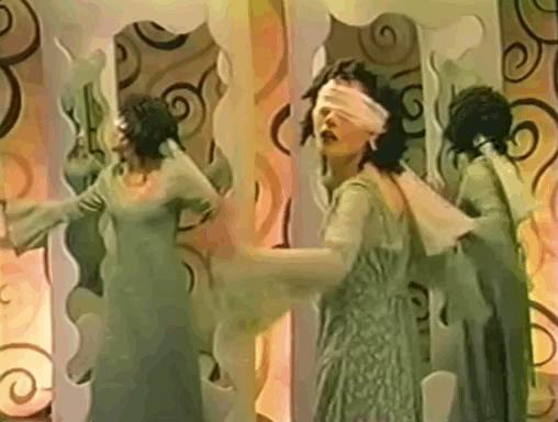 王菲广告大赏完整版,发几张王菲在90年代初做的广告