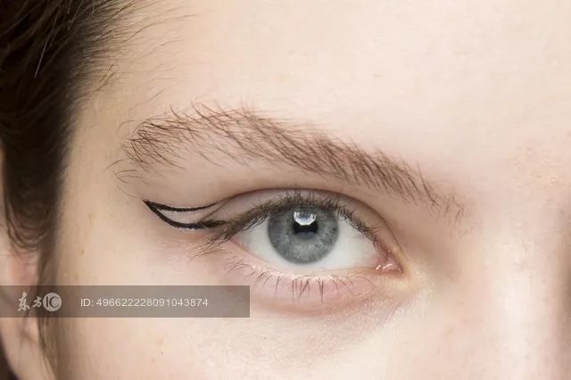 鞠婧祎李艺彤honey舞台,鞠婧祎港风复古妆容