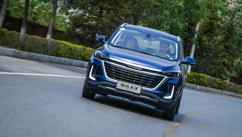 北京智达x3和长安cs35,长安cs35和北汽x3哪个好