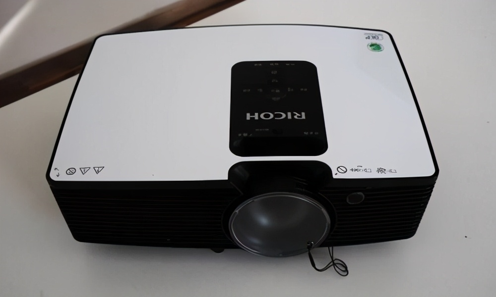 双十一商用便携投影机好选择理光商务便携新品了解一下
