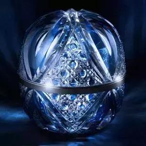 一支口红35万!一瓶面霜78万!瞬间觉得自己的化妆品一点都不贵!