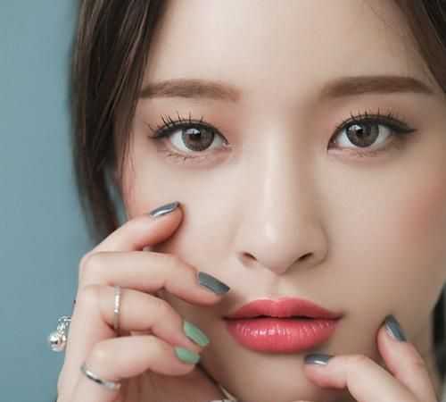 和男朋友约会涂什么颜色口红好看,约会涂什么色口红好看