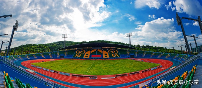 曾宪梓为中国梦奉献力量,曾宪梓兴宁