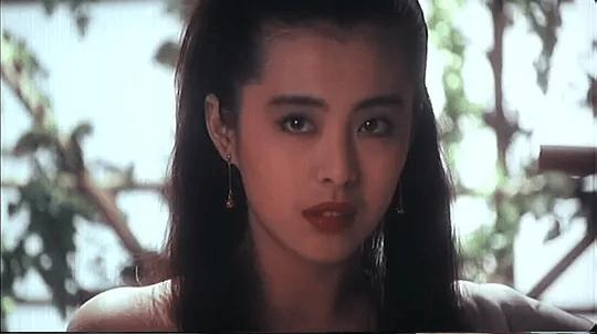 32年前王祖贤这部港片,“破尺度”出演,虽删减8分钟却依然经典