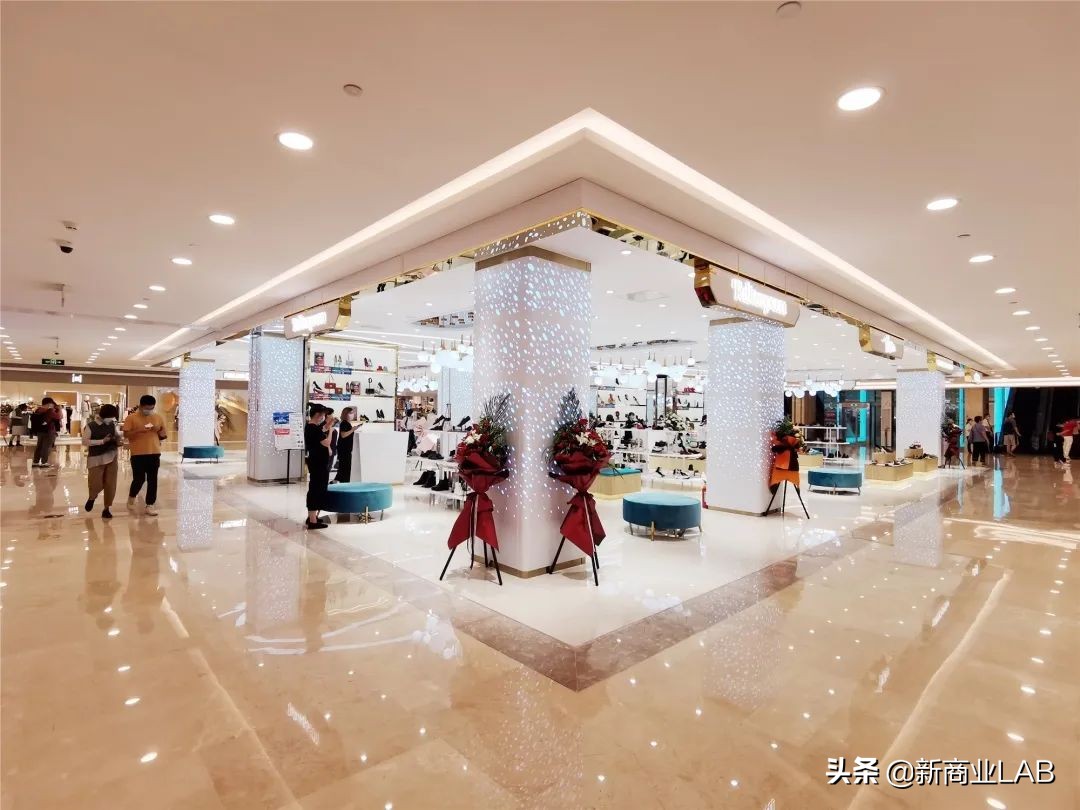 武商武汉国际广场变形记，拥抱变革，推动发展