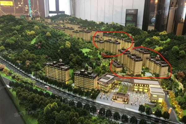 河北承德鸿坤山语墅延期三个多月交房部分业主：不敢收