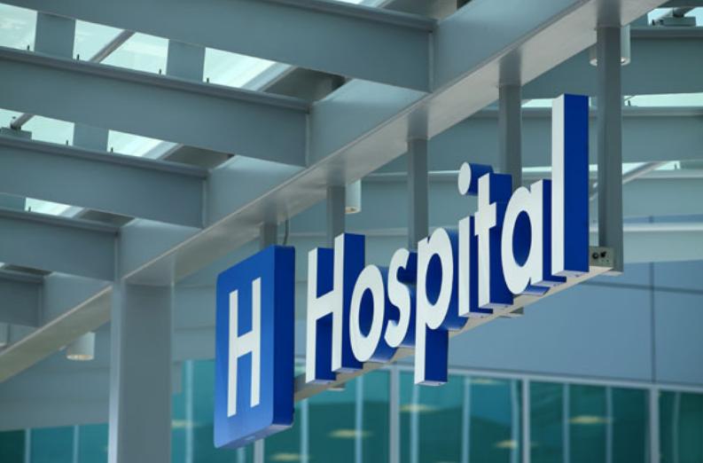 钟南山和张文宏挂号费,钟南山1200元的挂号费合理吗