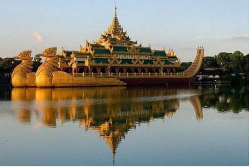 中国小伙去缅甸旅游：买一条特产皮带，回去看过标签后尴尬了