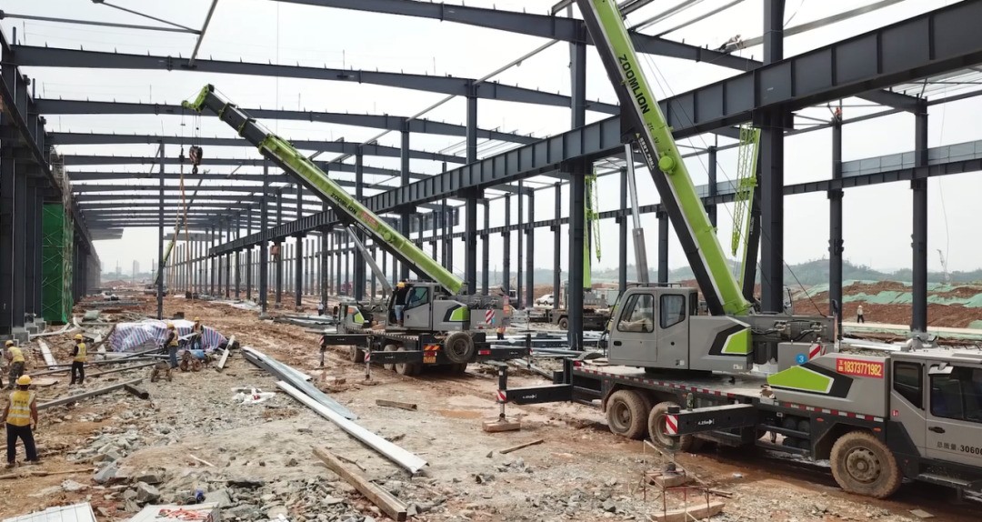 中联重科吊机25吨多少钱一台,中联重科35吨起重机最新款