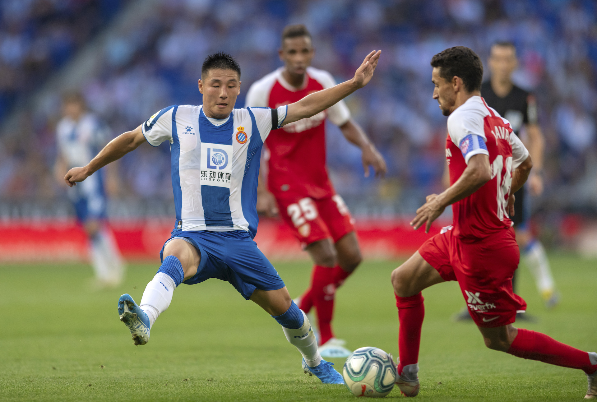 武磊最高身价1000万,武磊身价1000万后的图片