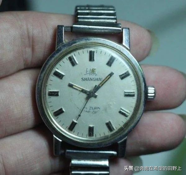 花彭村轶史十四：乡村戴手表的人