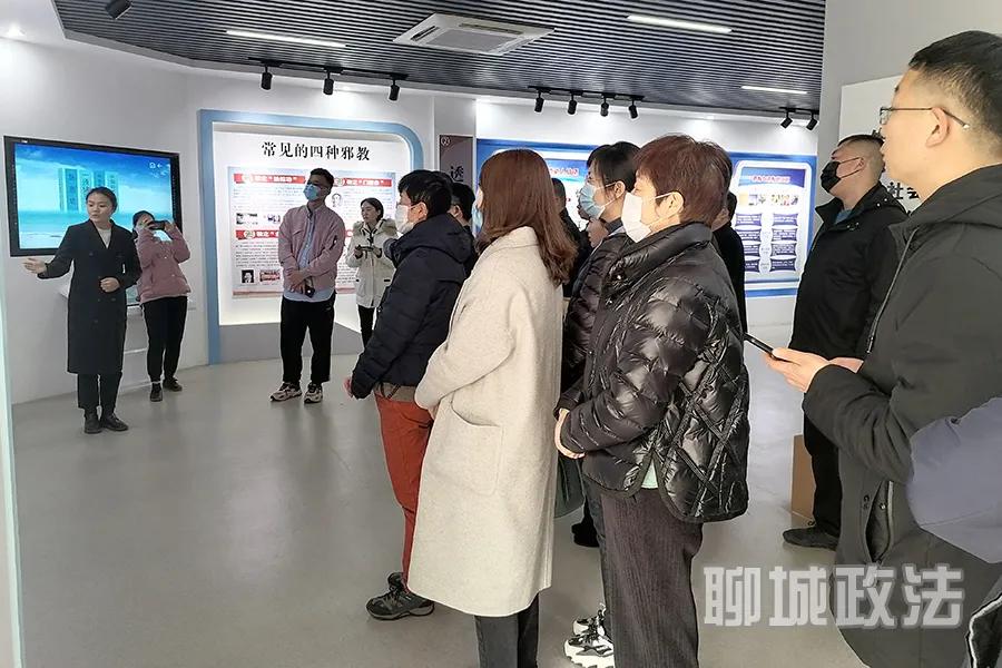 政法机关开放日活动之(二十四)——聊城星光房地产开发有限公司*党**员走进市反*教邪**警示教育基地