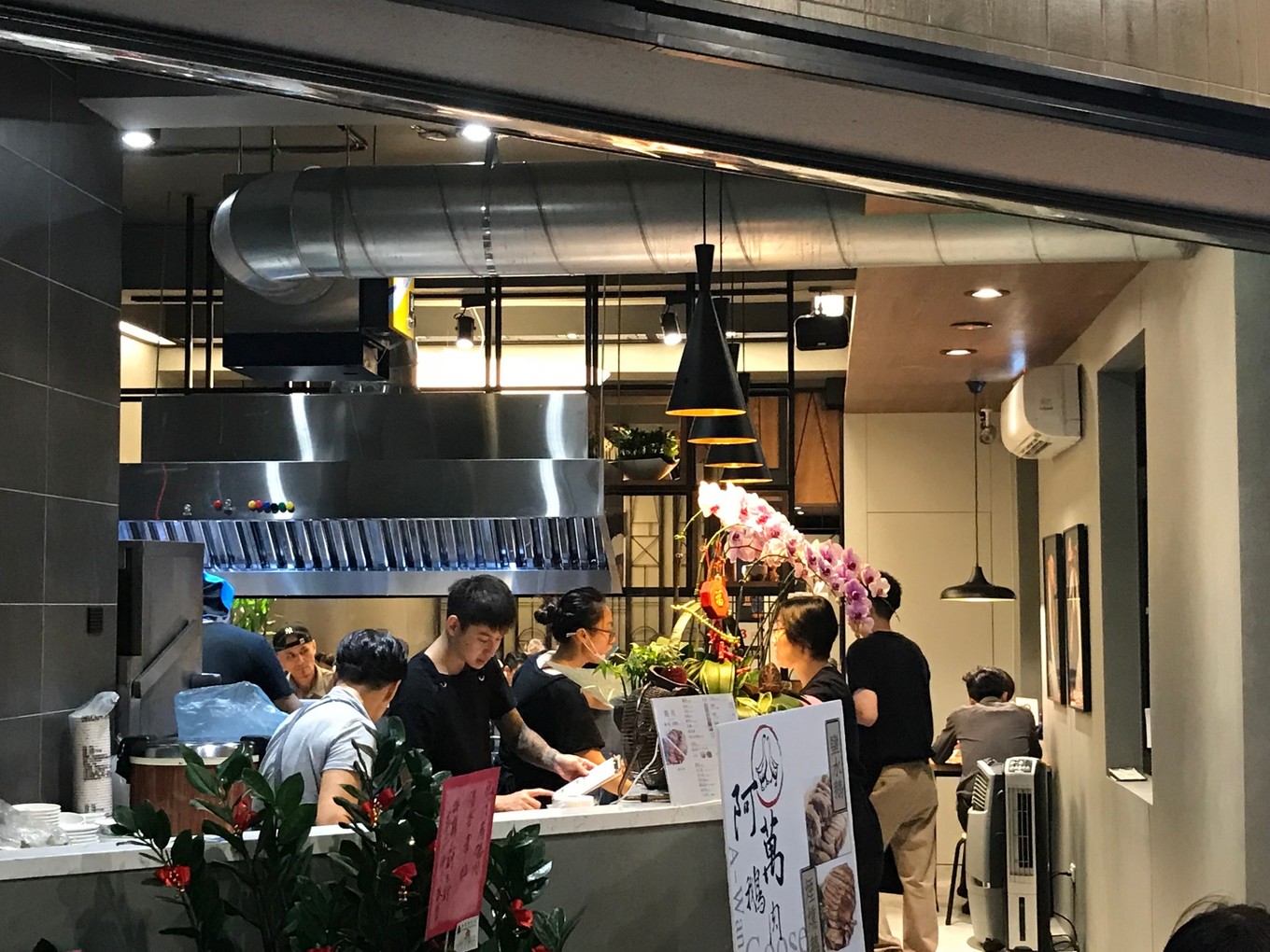 阳光夜市推荐必吃,台北本地美食攻略旅游线路