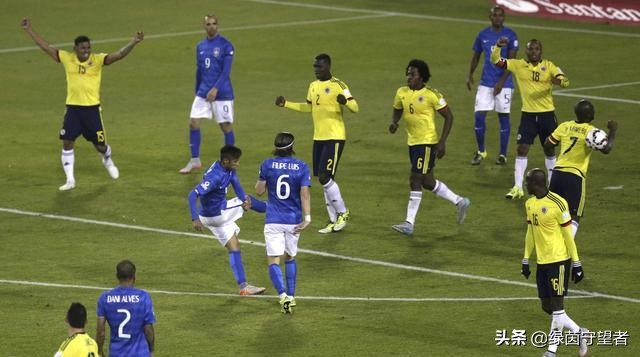 内马尔假动作突破,内马尔经典庆祝动作被模仿